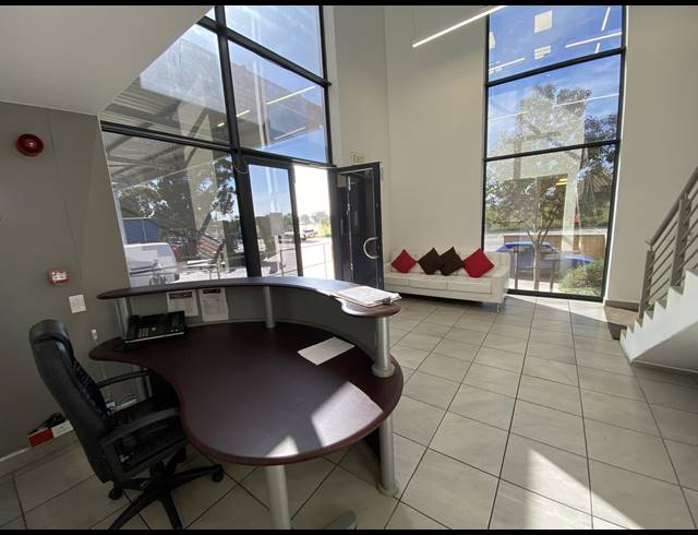 1,315M² WAREHOUSE TO LET IN BRACKENFELL SOUTH